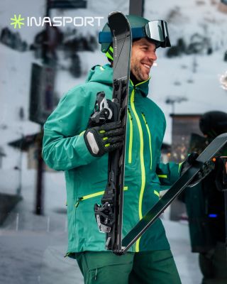 Znáš skládací lyže? U nás je máme🔥 ELAN Voyager - kompaktní při přepravě, stabilní i jisté při jízdě. Jedny lyže na...